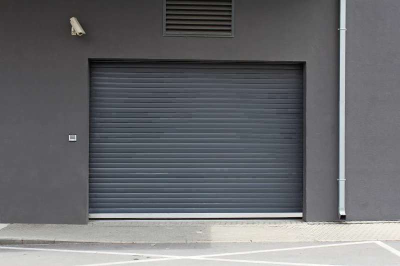 Roll up garage door