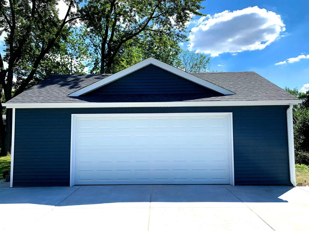 Garage Party Door - Prairie Land Garages Inc.